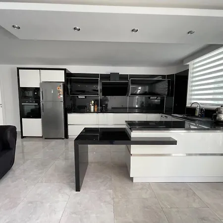 Yalcin Poolfloor Villa Kusadasi