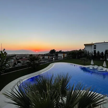 Yalcin Poolfloor * Kusadası
